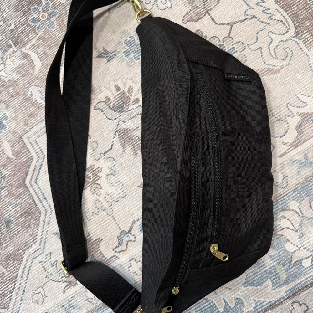 Oversized Fanny - crossbody